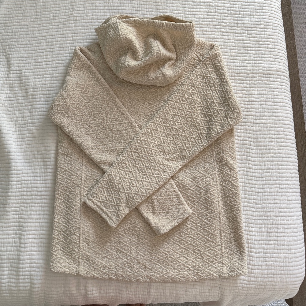 Patagonia Diamond Capra Hoodie in Oyster White (Size L) - Picture 6 of 10